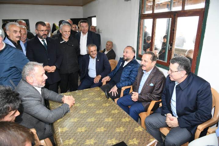 7b7e7436-1ca3-44a2-a592-9a9b09dee133