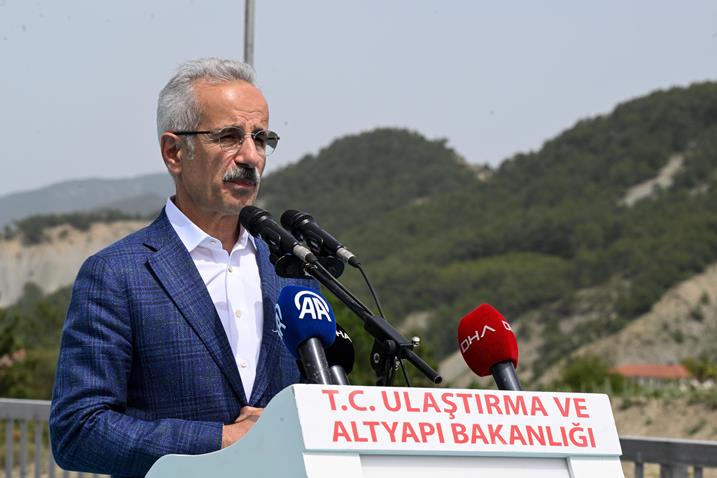 7d81a62e-fbef-4b85-8c4a-f291da725285