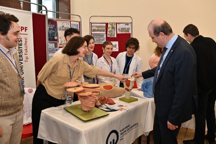 8641580b-1087-42d3-9cbd-a0ebf5393375