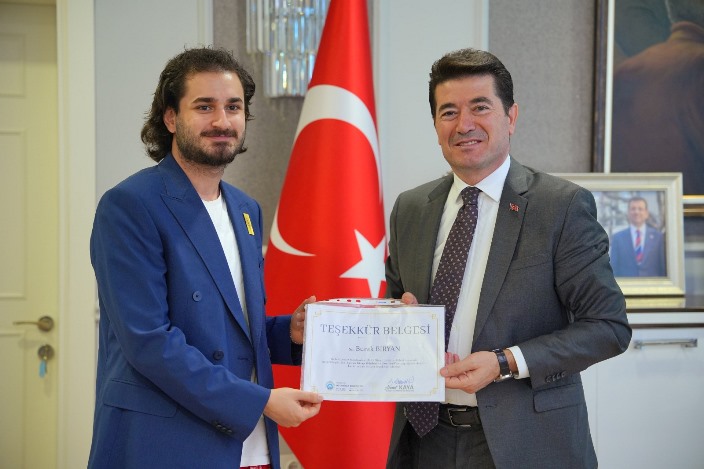 8b5aa829-06d4-4ae1-9fdf-6618da3f578c