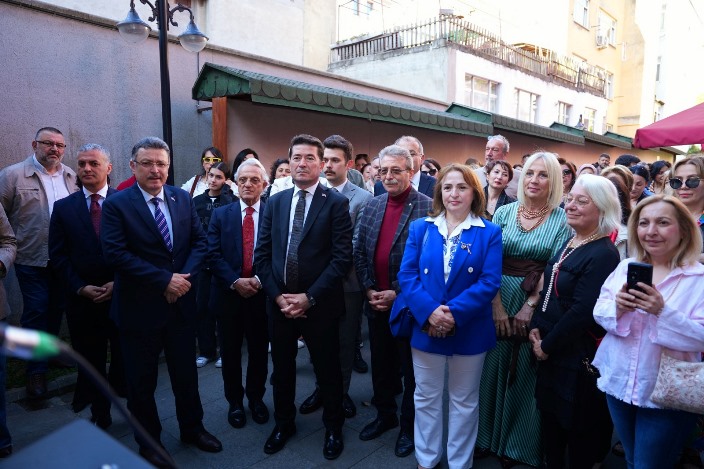 8f989eff-7c67-4874-83b2-e80e88cb02fe