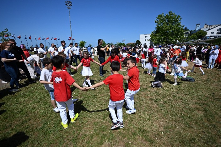 93001358-8bde-4a2c-8b4f-f10ac61deebd