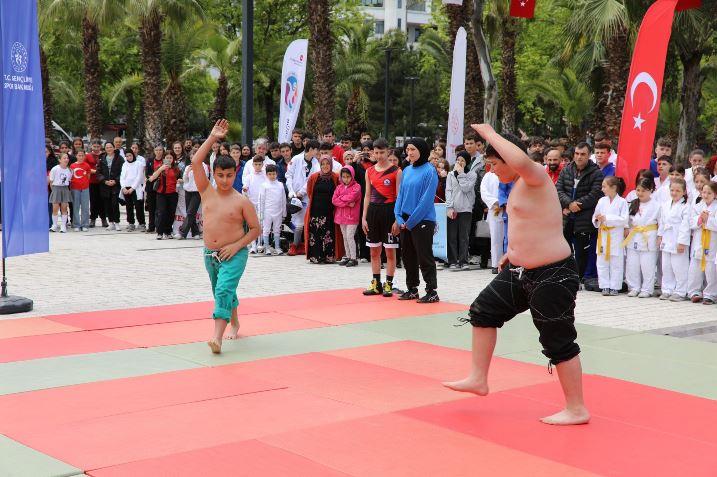 98b6584c-d7b7-4371-b5bc-c3e7d472f9e3