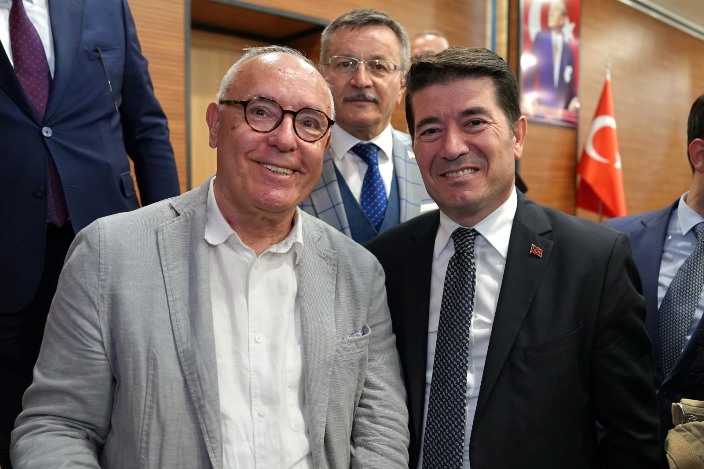 bcce8e83-b972-4685-8272-03e648312366