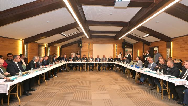 c7b9fa11-090f-42e9-8789-388f6d9e704c