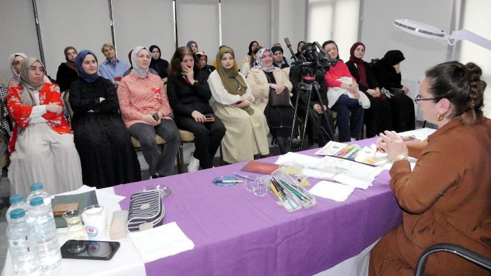 dfebe0e4-d842-48d1-b7e6-9daa06b91713