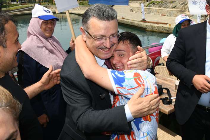 e0a7ba89-7da9-4bef-8f36-2d728330cb3b