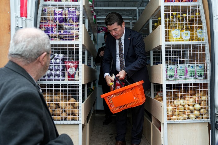 e0cf0ee7-8ab3-41ff-8009-c12eceac1879