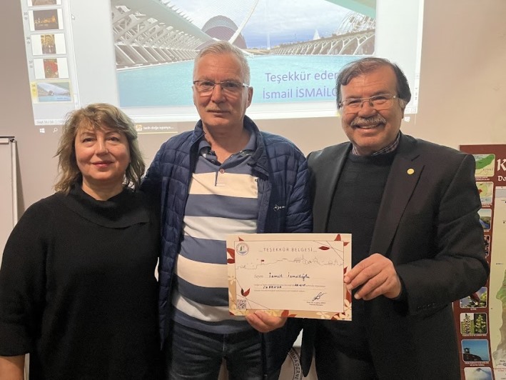 e1db3db0-32d1-4ac2-b73b-c298230b848a