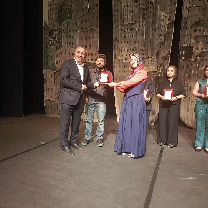 e558f3fa-e084-492f-a292-cf9c69d74227