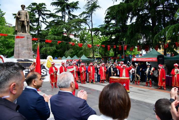 f1807ab3-6ade-4da8-a279-c7281a90eaaa