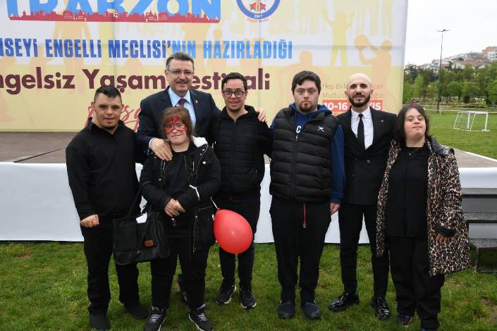 f2e95abe-10c5-43d0-9ccb-c7b0998efe8b