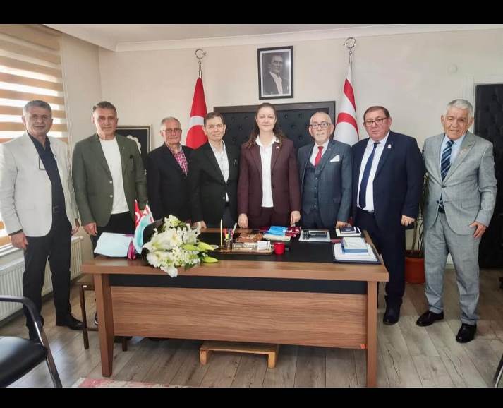 f81cb121-d432-4a26-8972-6d0d14515c25