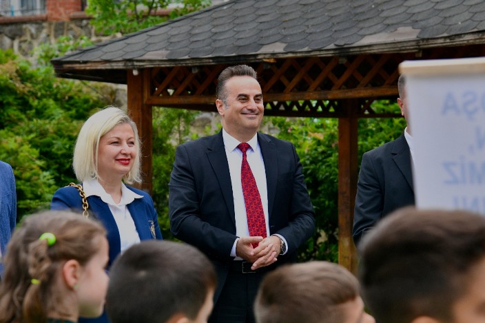 3cba8600-b491-427c-b8d1-3dcd24560e28