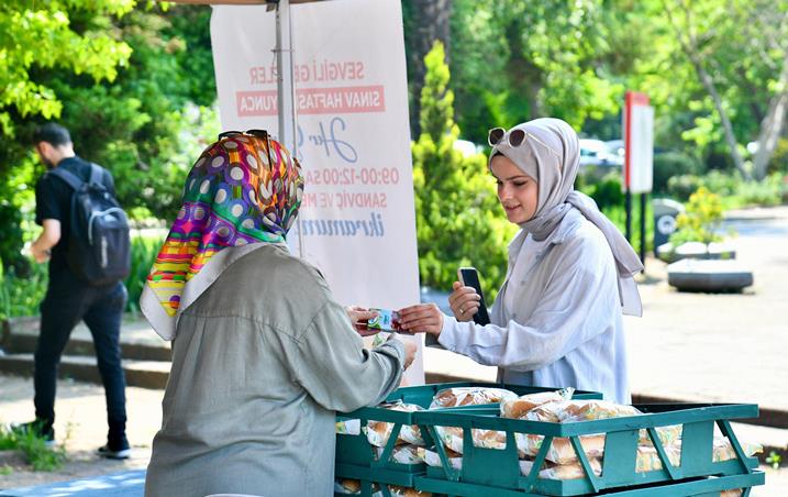 4ef618c6-a8e3-4871-bfc3-b543a7d892db