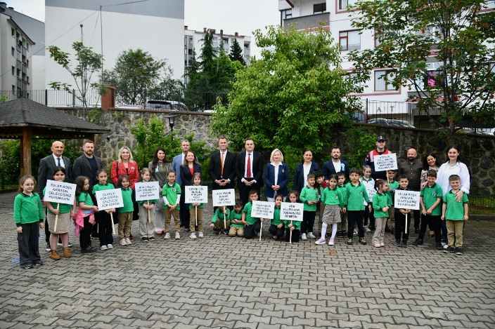 5f39e357-17f4-40d8-aa81-ce8c8324d0ac