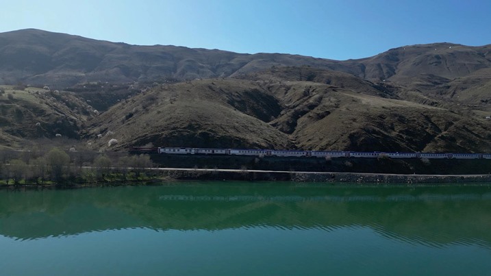 7d392905-2e88-4802-838a-346012ff7f44