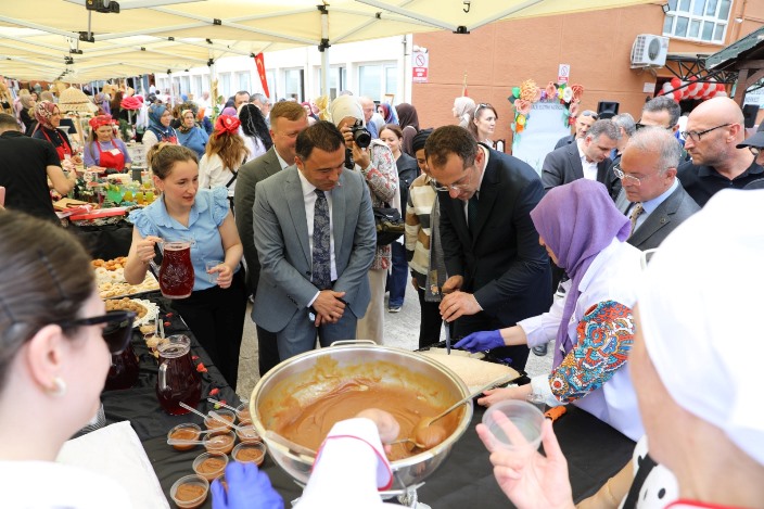 d2fa2bad-9a6f-4d79-8ccc-d6769e8ac4cb