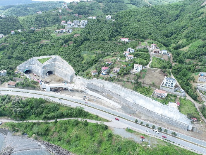 e0225efc-ea0e-4ec1-aa54-b624a3927525