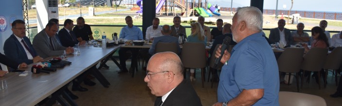 808ef384-e9af-44d8-a8a6-e960698250a4