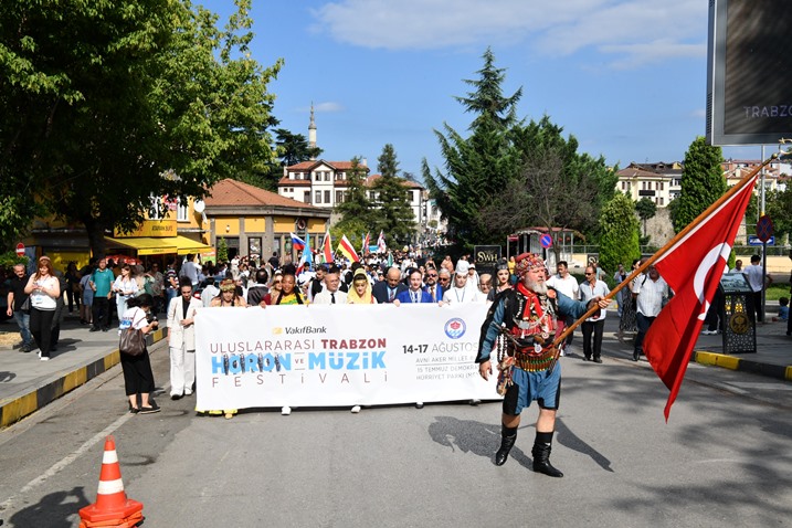 9f35b4e3-0d4f-4cf6-a107-8f8a6c308f38