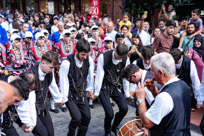 cc21d680-d3ba-4aa9-a4ab-83560995a7ec