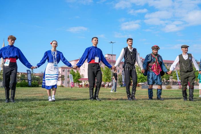 e70ed34d-0b63-4161-b32b-4890486c212f