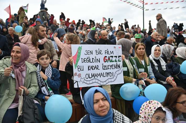 1c7c4aee-0e1f-4a69-b970-69e1223b9d5e