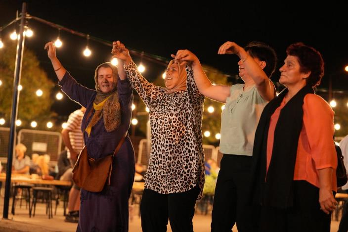 1d4073c5-1342-445f-8efa-5344bb9dfeba