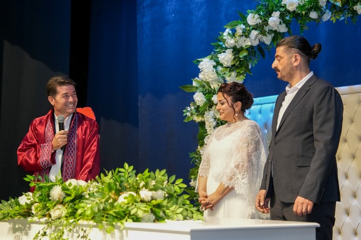 b37ae2d2-594d-4833-ab46-3808bfa500b7