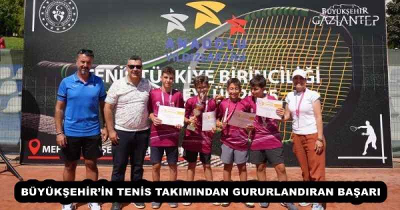 BÜYÜKŞEHİR’İN TENİS TAKIMINDAN GURURLANDIRAN BAŞARI