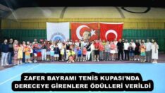 ZAFER BAYRAMI TENİS KUPASI’NDA DERECEYE GİRENLERE ÖDÜLLERİ VERİLDİ