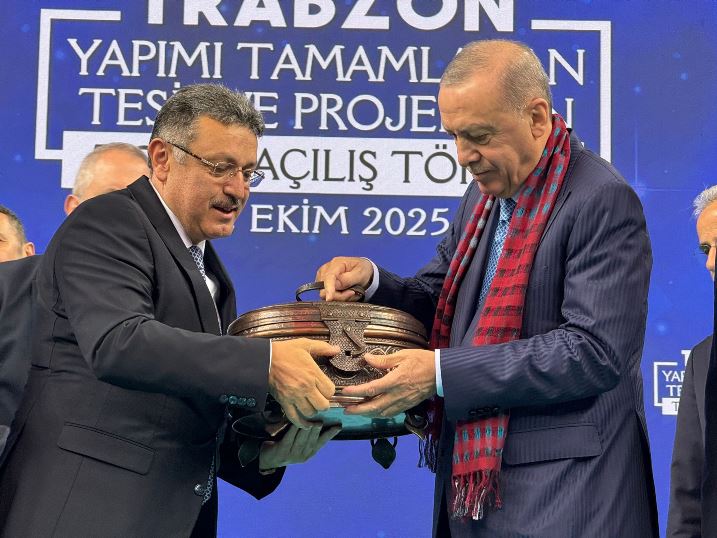 2418fd83-e9bc-4253-ada9-a123629a79cb