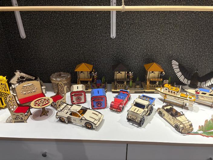 e3f069cc-96d3-4826-a9c0-fe33408b5c12