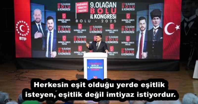 herkesin_esit_oldugu_yerde_esitlik_isteyen_esitlik_degil_imtiyaz_istiyordur_h54987_41171 Herkesin eşit olduğu yerde eşitlik isteyen, eşitlik değil imtiyaz istiyordur.