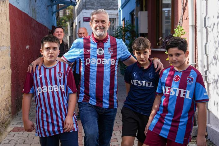 09b33a59-ebb7-4555-a5a2-bdc3e40537f4