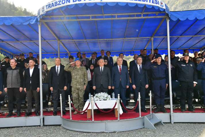 33f03e66-4abc-4e22-ace3-e27e52a6a57c