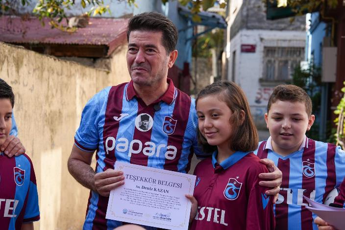 9d765b7e-f18a-4558-bc47-181ee774c68d