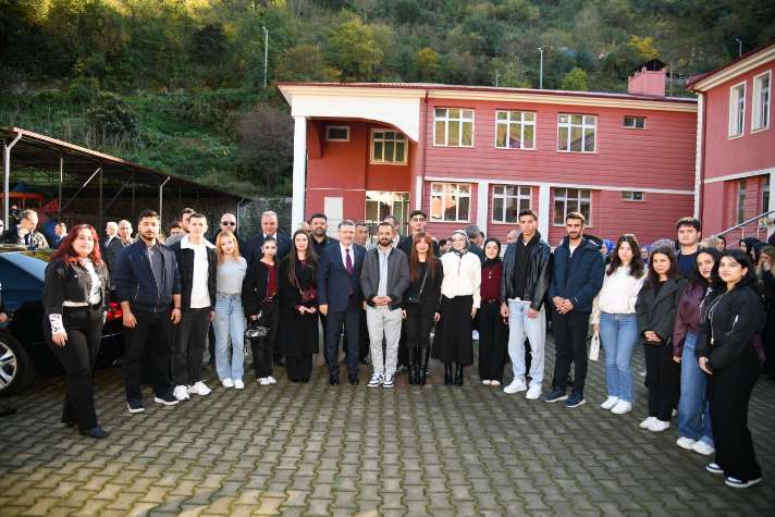 10b5cdca-df0d-4c0b-a7ae-e6f71fe9413c