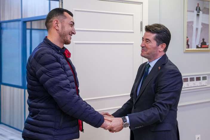 55acf448-73d1-4c17-9afb-4471ac79c0bc