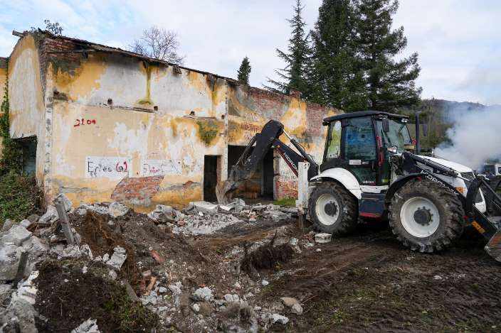 6ee32960-acd9-438f-b3b1-e55744206d93