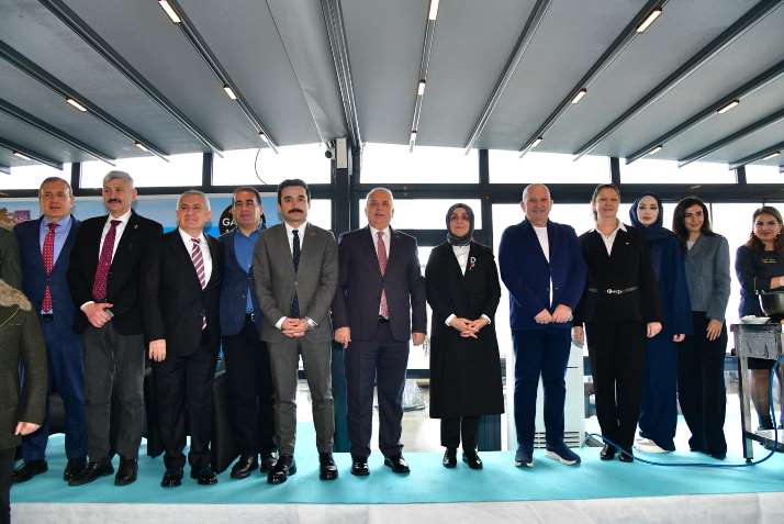 c3d4a501-c4f0-46b8-85d7-6bd752dfa1ad