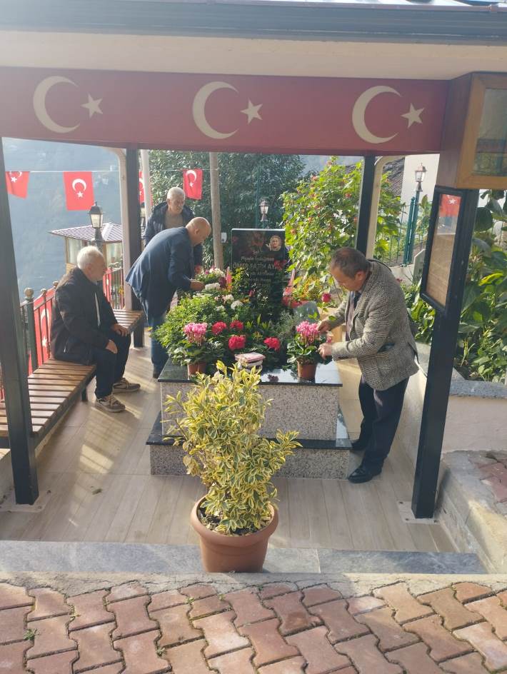 cf401997-77aa-4fe3-8ebe-3a805782d40b