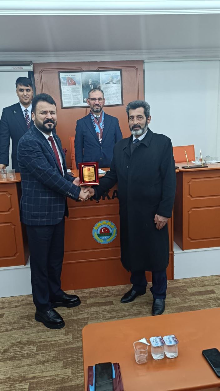 cfef5738-f4b1-4ade-b70b-89a722fdacd7