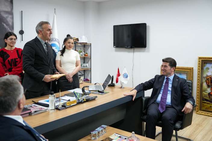 e2be80f0-0bf4-4f09-99a3-66f28a03e03e