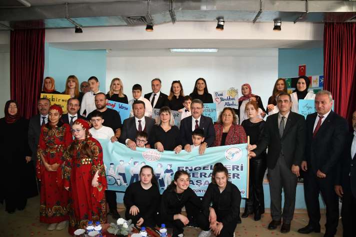 e840b8d5-d955-4f1b-b581-a7a5e6d7996f