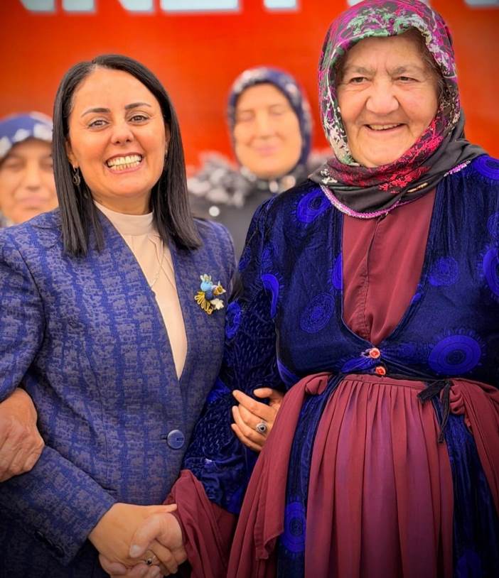 f01e2f4f-3e46-4c8e-825e-20b8b9ecf7c8