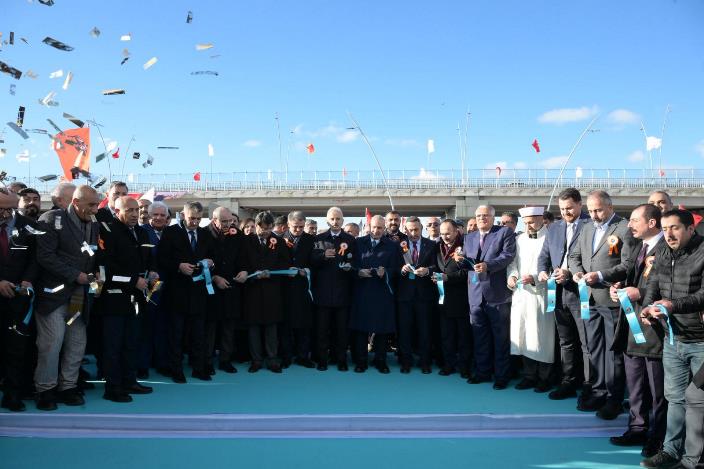 fb02d939-49e1-4b75-8161-a9d31e2c1866