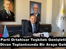 İYİ Parti Ortahisar Teşkilatı Genişletilmiş Divan Toplantısında Bir Araya Geldi