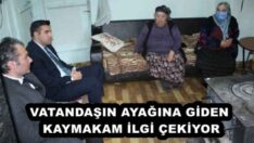 VATANDAŞIN AYAĞINA GİDEN KAYMAKAM İLGİ ÇEKİYOR
